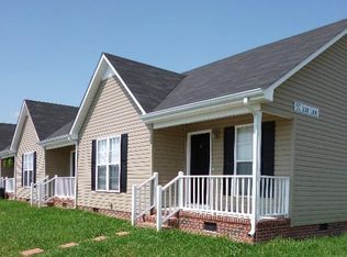 5 Luxor Ln, Fayetteville, TN 37334