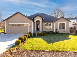 18094 Spyglass Rd, Hidden Valley Lake, CA 95467