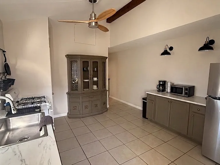635 3/4 Hanson Ln — Photo 13
