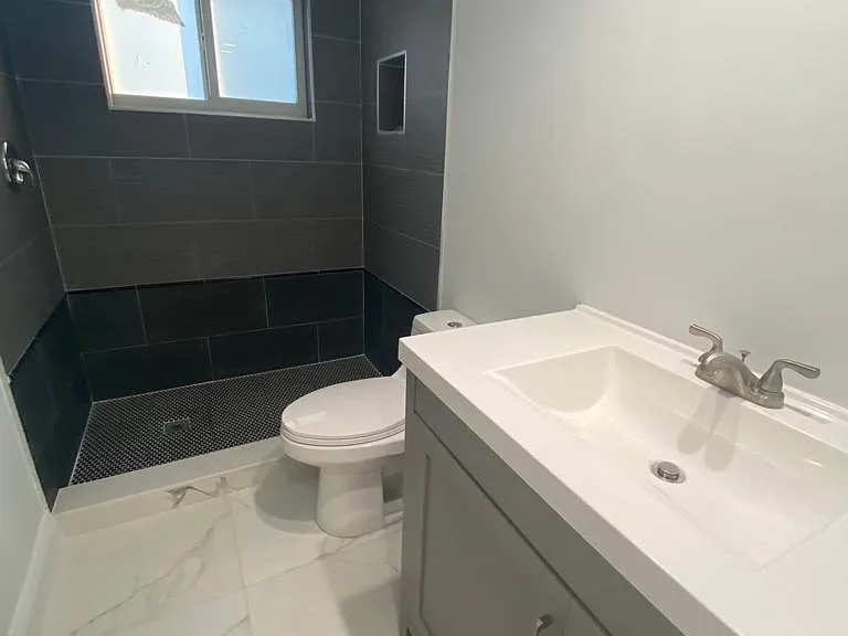 2846 N North Dixie Hwy — Photo 7