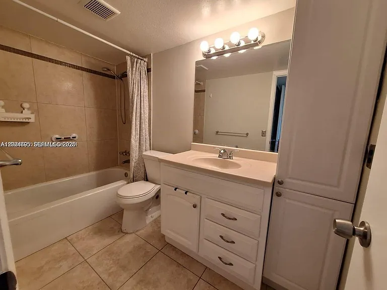 6700 Cypress Rd #409 — Photo 16