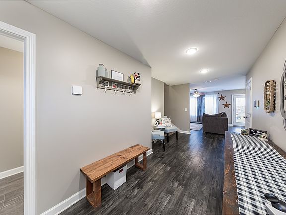 3rd image of 557 Medallion Cir