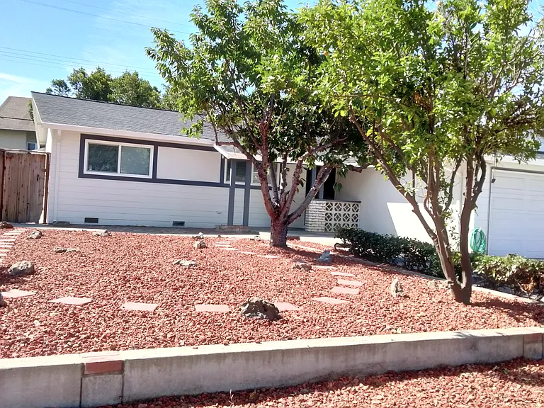 1028 Durness Pl — Photo 2