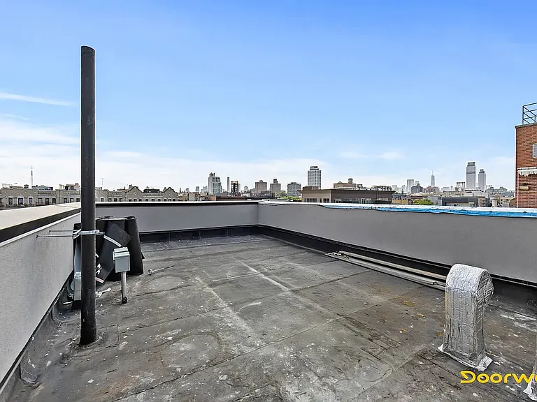 467 Grand St #4A — Photo 16