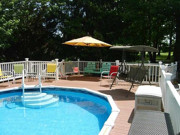 4th image of 50 Oak Dr