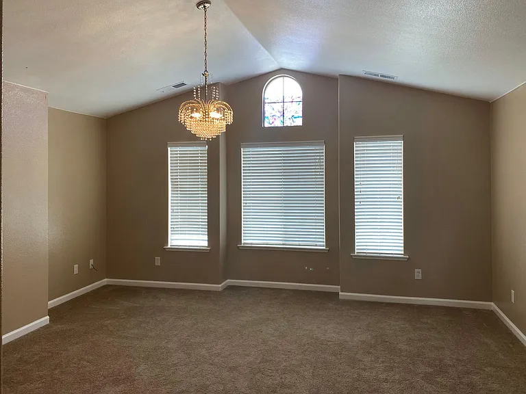 9846 N Ann Ave — Photo 19