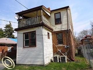 4th image of 14441 Mettetal St