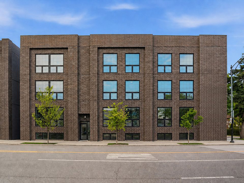 1st image of 5830 N Lincoln Ave #3S