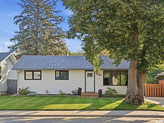 2nd image of 49 Mackenzie Crescent