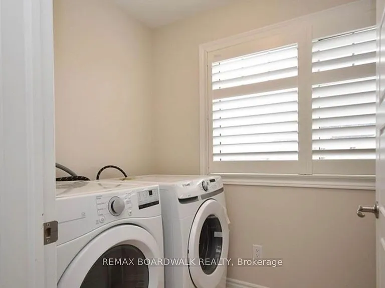 741 Derreen Ave — Photo 19