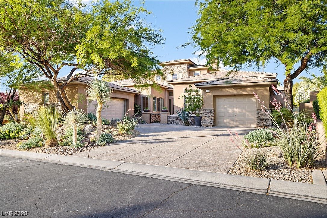 12 Clear Crossing Trl