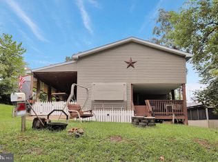 25-25 Twenty Rocky Rd, Falling Waters, WV 25419