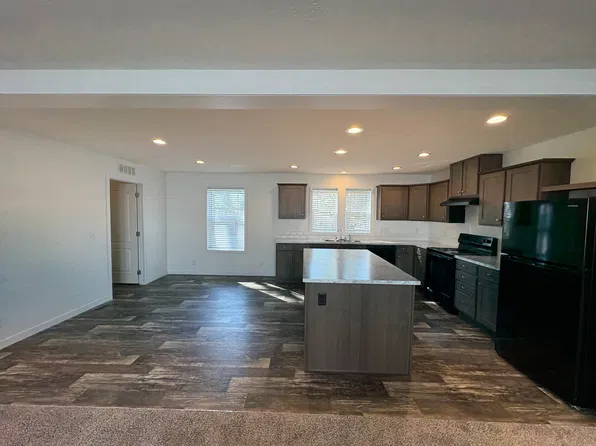 17311 E Us Highway 40 Lot B44, Independence, MO 64055