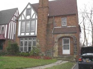 18320 Newell Rd, Shaker Heights, OH 44122