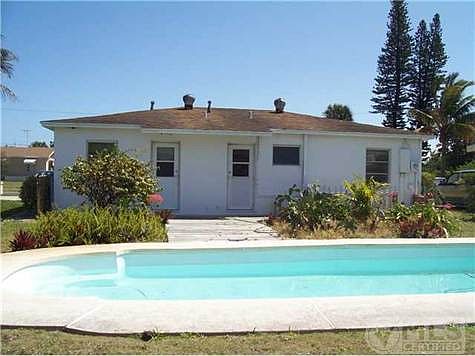 3rd image of 1321 Tropical Dr