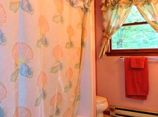 131 Hillside Ct, Stroudsburg, PA 18360