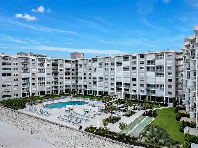 3443 Gulf Shore Blvd N #710 — Photo 25