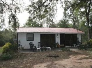 5590 Old River Rd, Baker, FL 32531