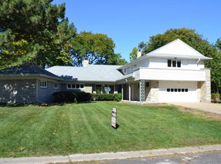 3290 Vista Rd, Green Bay, WI 54301