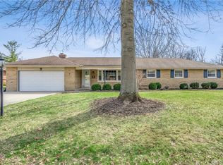 4273 Hillcrest Dr, Bellbrook, OH 45305