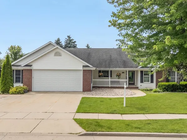 501 Kadinger Way, Little Chute, WI 54140