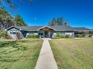 205 Newman Rd, Ennis, TX 75119