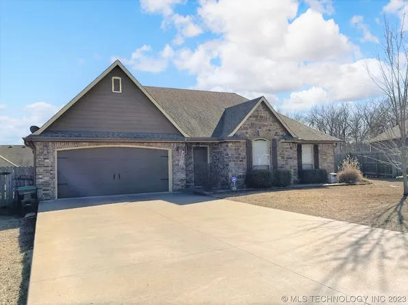 4095 Highland Dr, Tahlequah, OK 74464