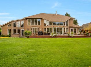 9710 W Ownby Dr, Nine Mile Falls, WA 99026