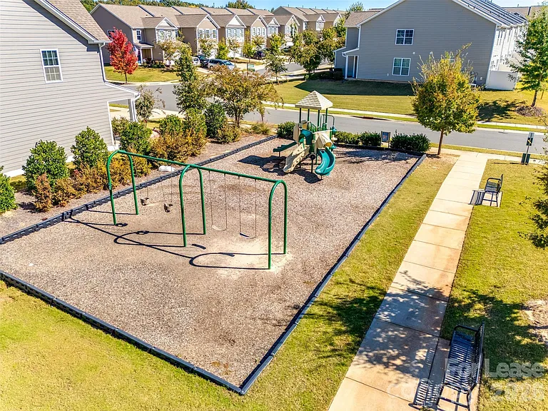 1412 Bramblewood Dr — Photo 36