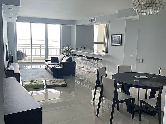2nd image of 808 Brickell Key Dr APT 1606