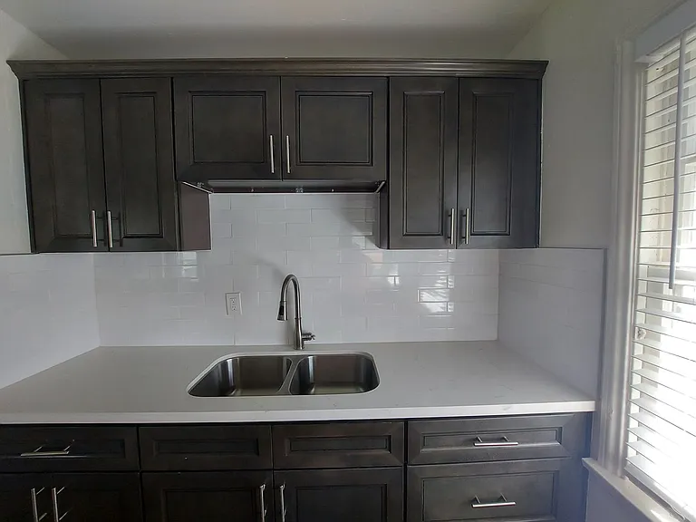32 Esperanza Ave. — Photo 2