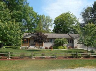 345 Yager Ct, Beaverton, MI 48612