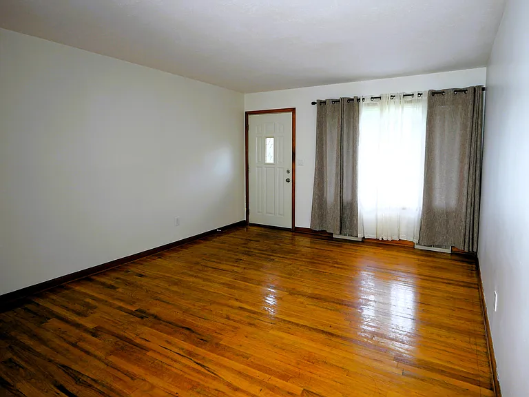 2908 Robert Pkwy — Photo 15