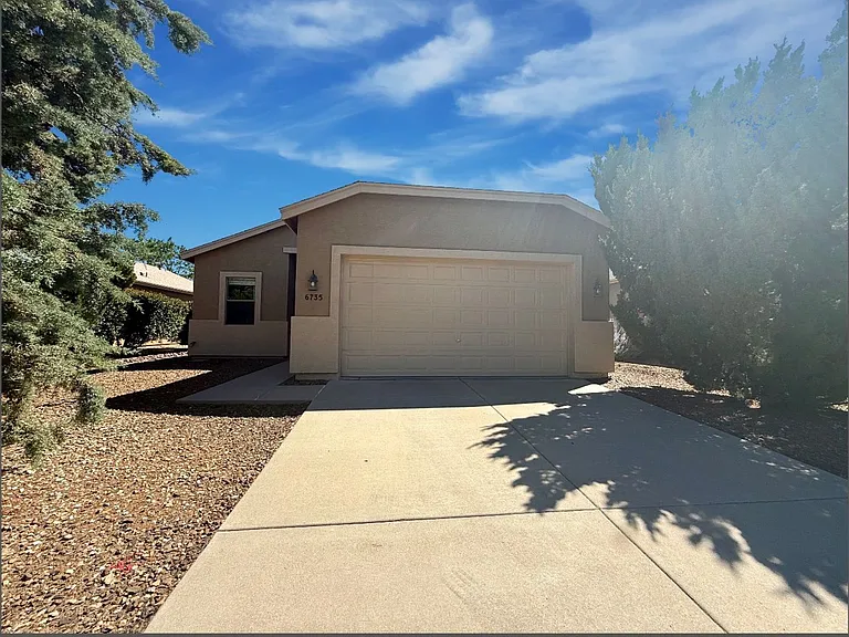 6735 E Kilkenny Pl — Photo 1