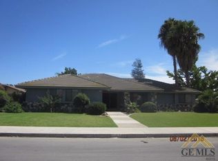 1100 Rose Ave, Shafter, CA 93263