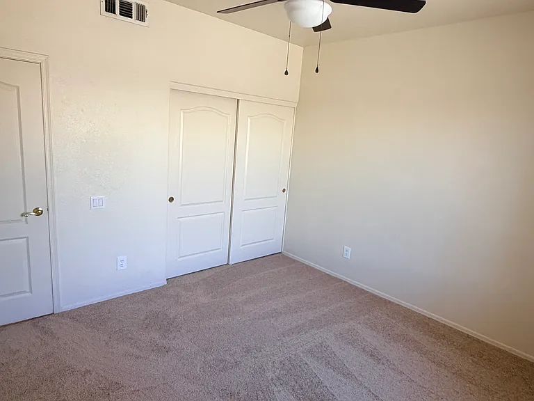 9005 N Lawndale Dr — Photo 34
