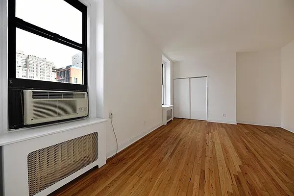 Rented by Buchbinder & Warren | media 12
