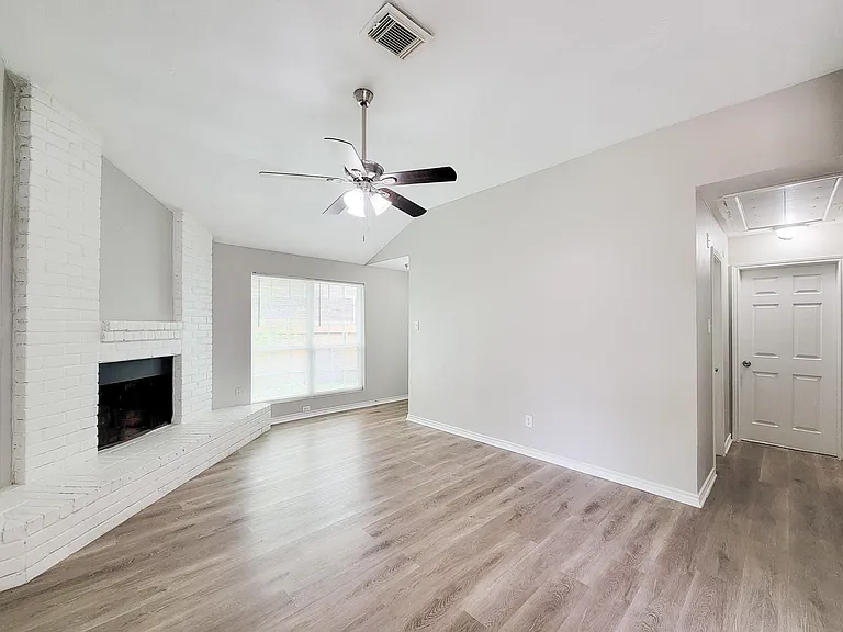 15814 Murrelet Ct — Photo 10