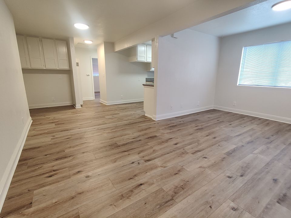 1st image of 665 Hoefner Ave #1/2