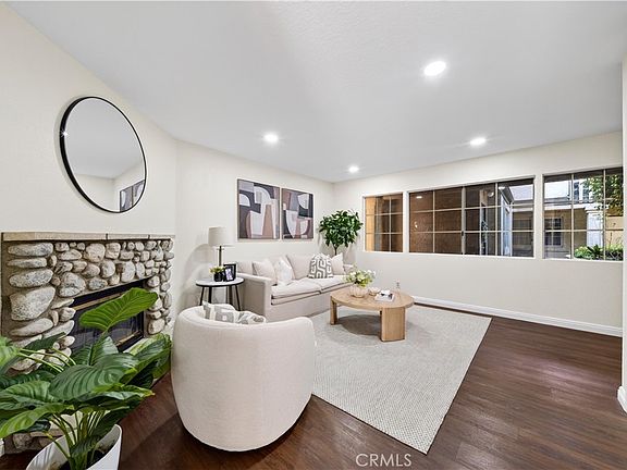 4th image of 15365 Woodruff Ave Unit 8