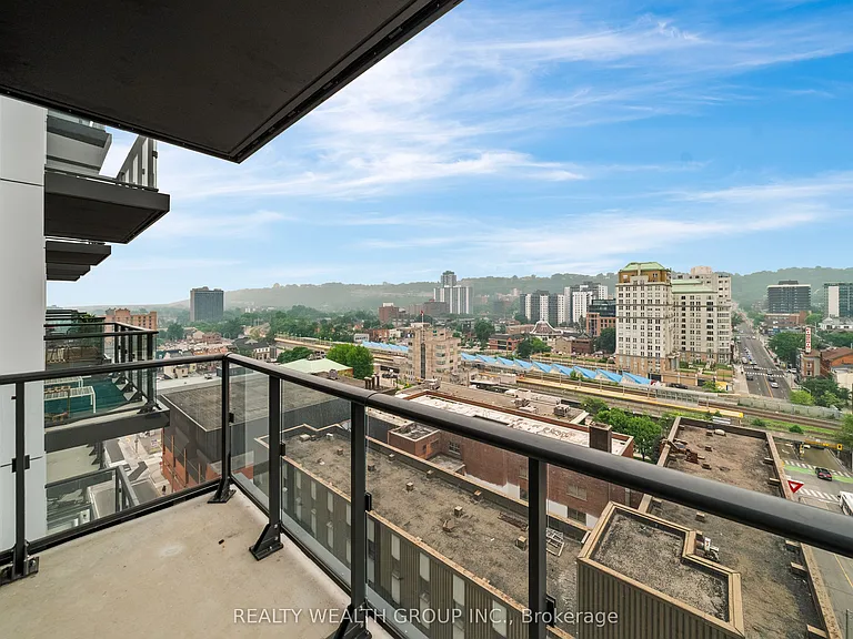 75 James St S #1224 — Photo 18