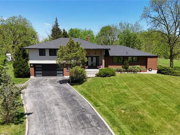 44 50th Rd, Hamilton, ON L8J 2X6