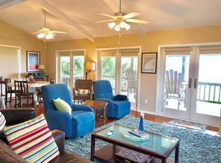 313 S Washington Blvd, Port O Connor, TX 77982