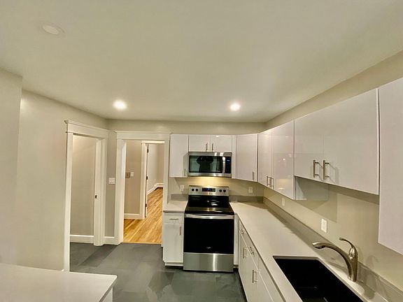 5th image of 33 Portsmouth St #11L
