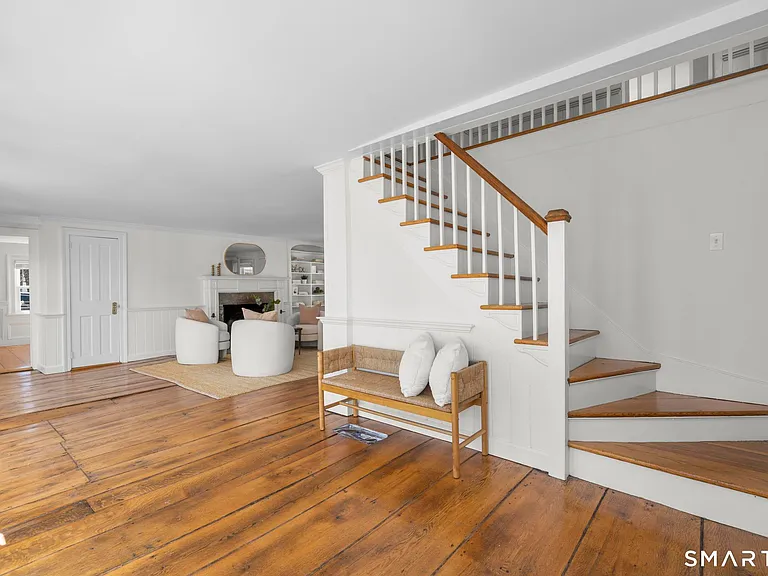 1090 Ridgefield Rd — Photo 18