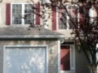 3 Plum Ln, Newmarket, NH 03857