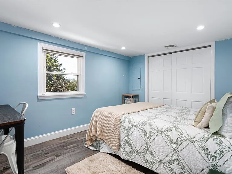 4 James St #2 — Photo 16