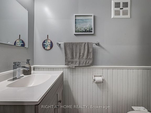 5th image of 81 Parkside Dr #5