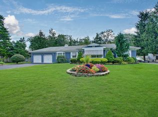 69 Shorewood Dr, Bayville, NJ 08721