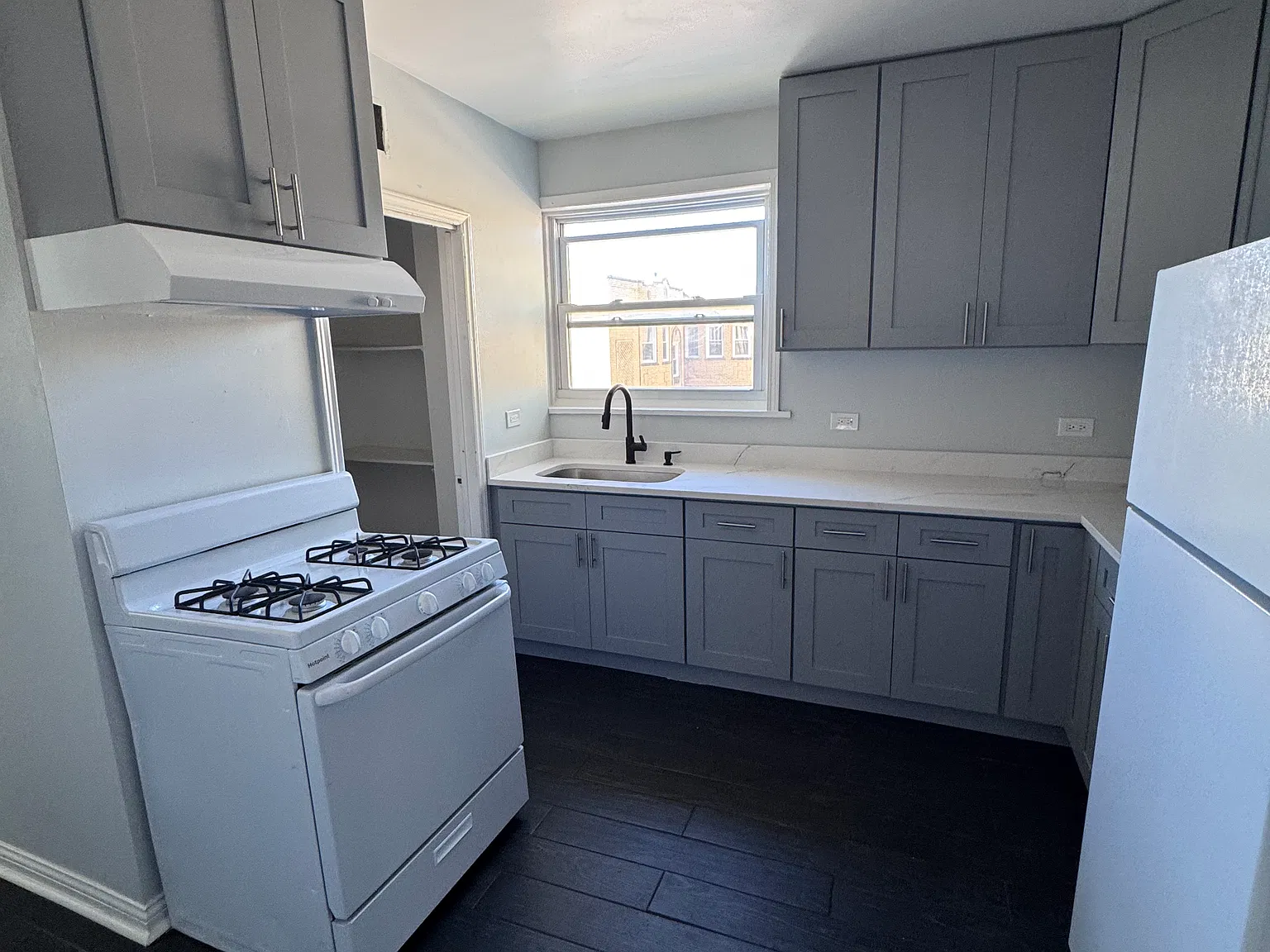 3 bed, 1500 sqft, $2,200 — Photo 1